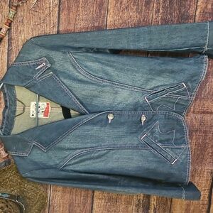 NWOT "FAIR WHALE JEANS" PRINCESS CUT CLASSY JEAN JACKET- LARGE
